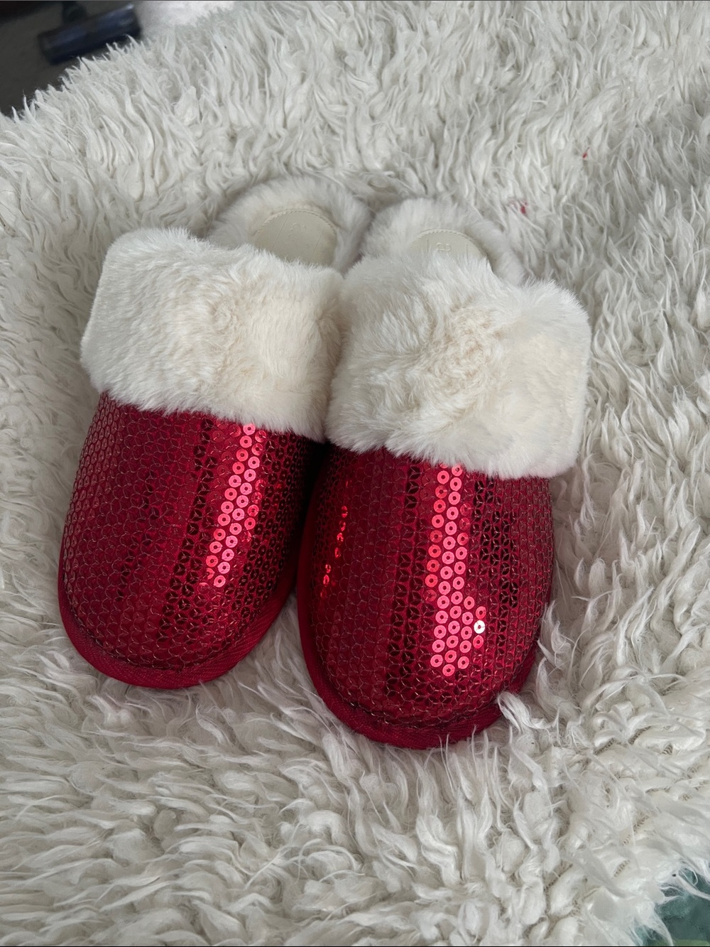 Auden White Faux-Fur Lined Red Slippers